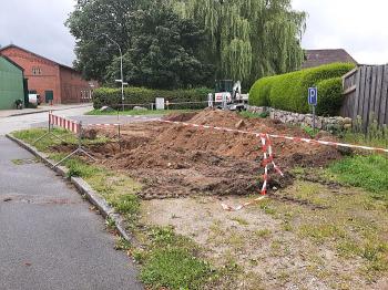 Bild: Parkplatz gegen&uuml;ber B&uuml;rgerhaus